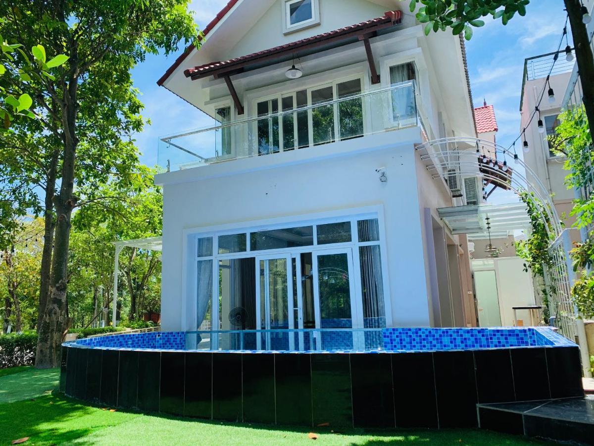 Villa Xanh & Luxury Hanoi